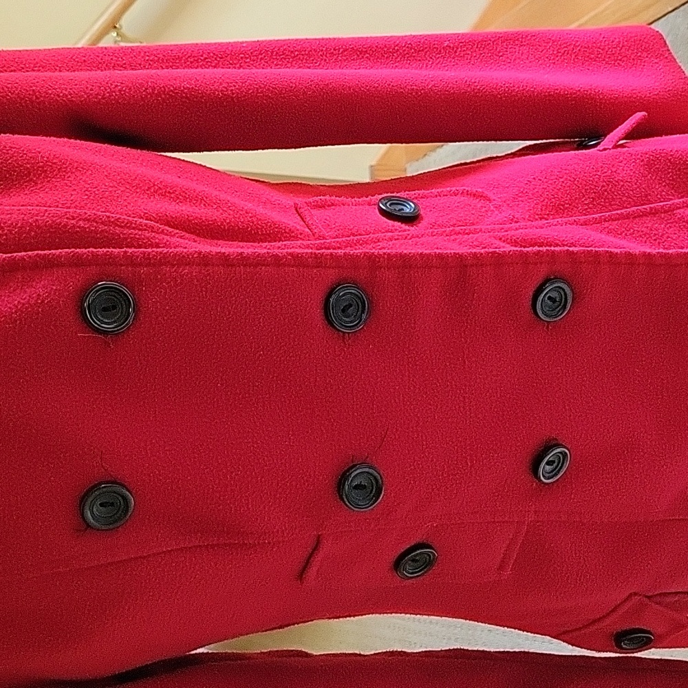 Winter double-breated or Pea coat with red lining and 2 large buttoned pockets - Picture 5 of 14